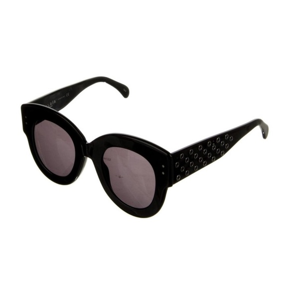 Alaia Black Cat-Eye Sunglasses with Bold Frame